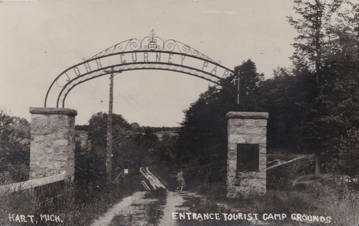 John Gurney Park - 1914 PHOTO OF JOHN GURNEY PARK ENTRANCE - EERIE